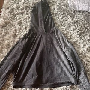 Lululemon cropped hoodie
